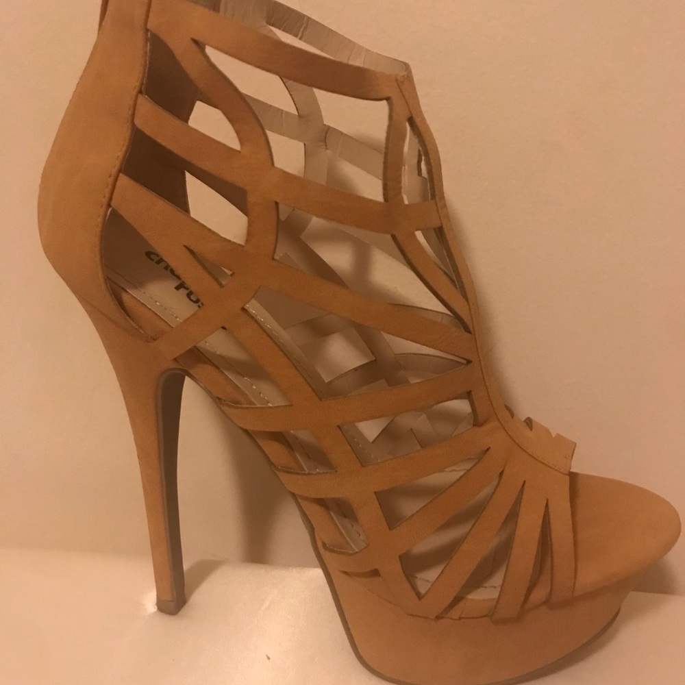 Charlotte Russe modern sneaker